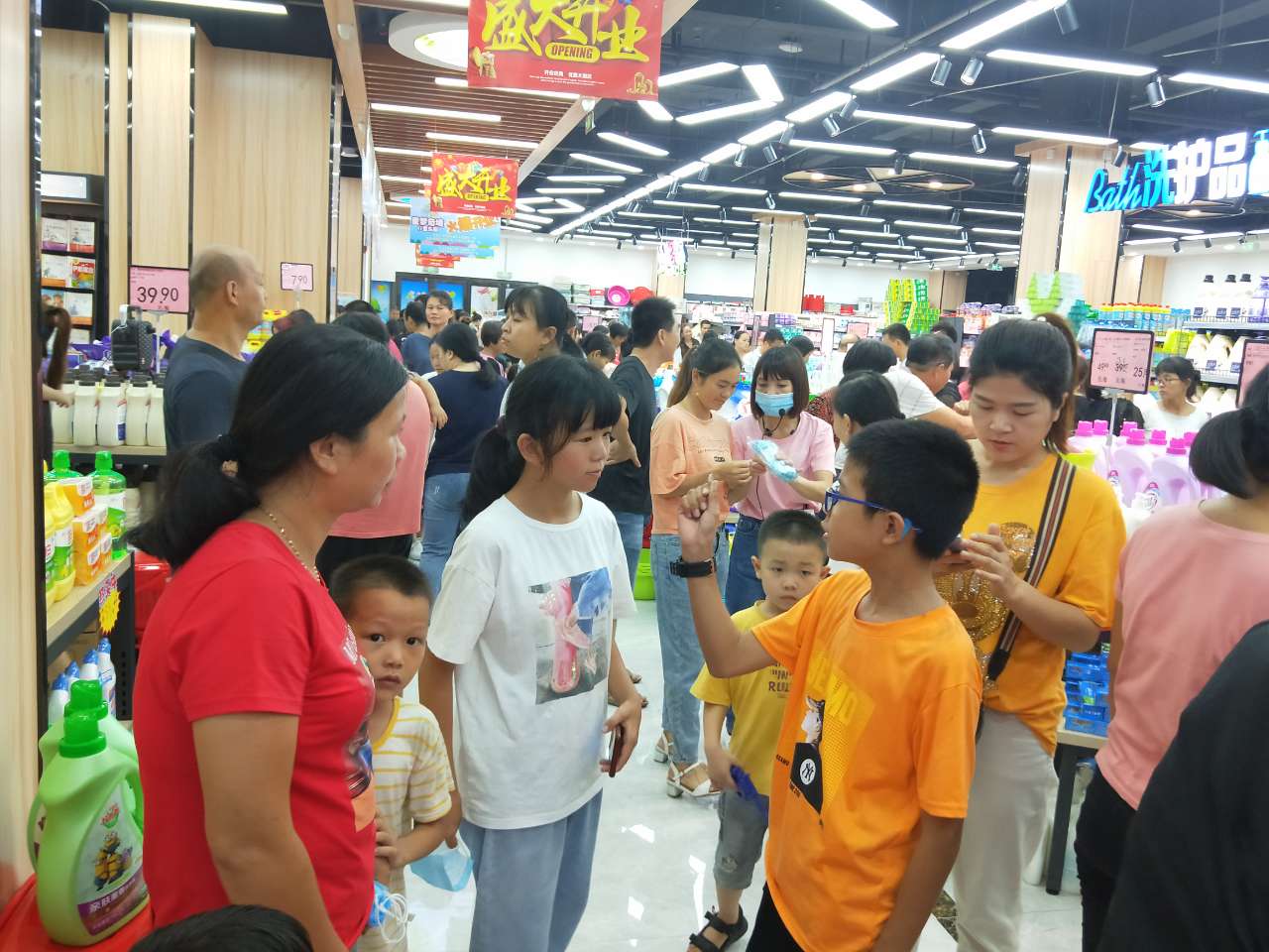  母婴店到底是加盟好还是不加盟好？有什么技巧？