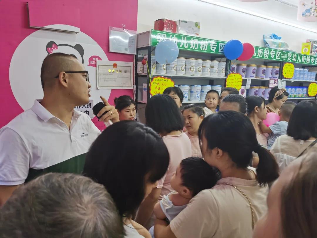 实探亲子岛四川新店，开店首日排长龙，销售突破8万